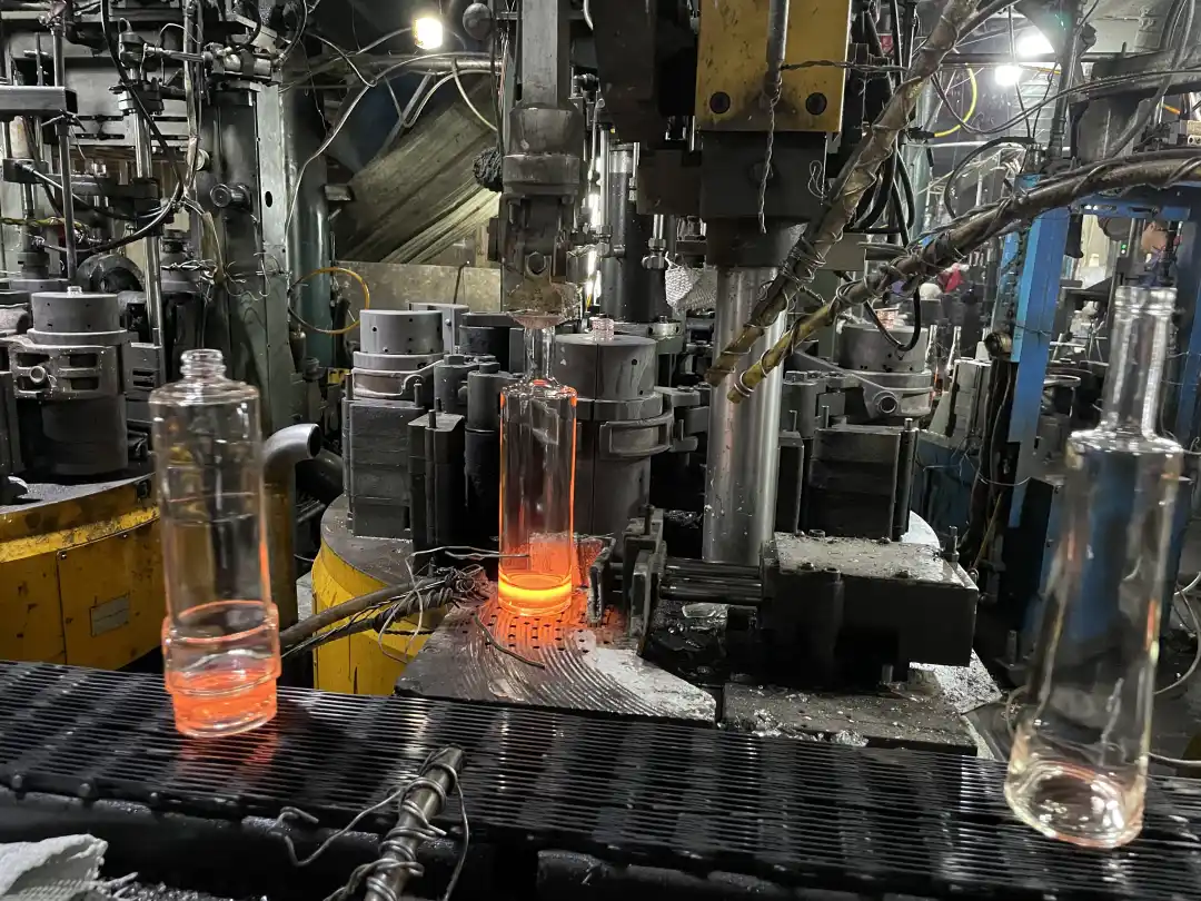 Bouteille en verre pour whisky
